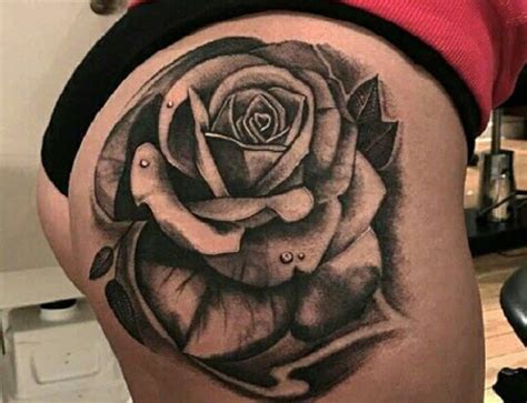 tatuajes en la nalga para mujeres|Tatuajes para la nalga mujer